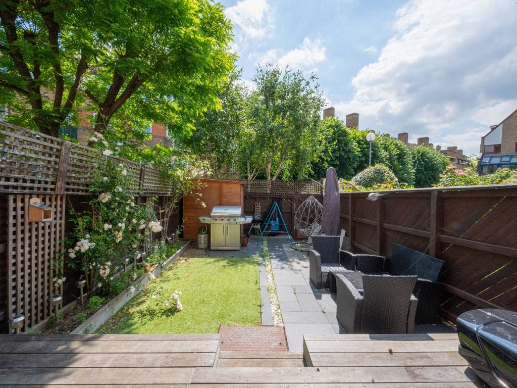 6 bed property for sale in Bywater Place, Rotherhithe, London SE16, £