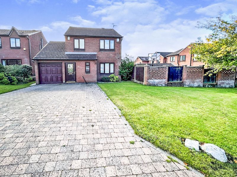 3 bed detached house for sale in Halsall Close, Bury BL9 Zoopla