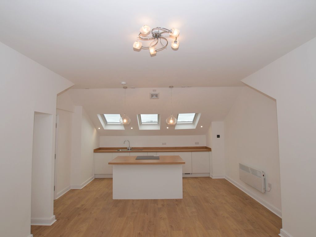 1 bed flat to rent in Otley Road, Leeds LS16, £825 pcm Zoopla