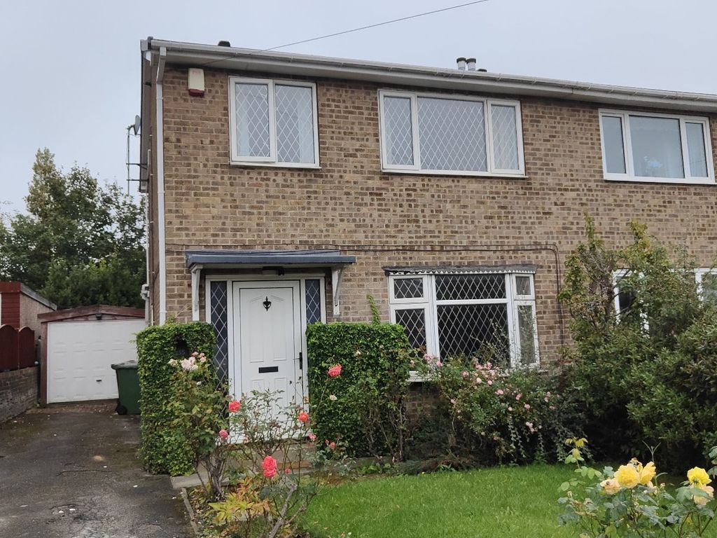 3 bed semidetached house to rent in Westways, Wrenthorpe, Wakefield, West Yorkshire, UK WF2, £