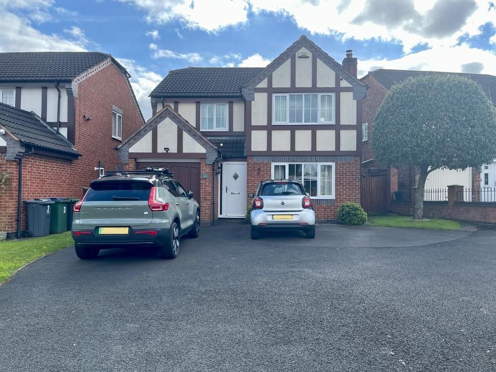 4 bed detached house for sale in Brunswick Gardens, Wednesbury WS10, £