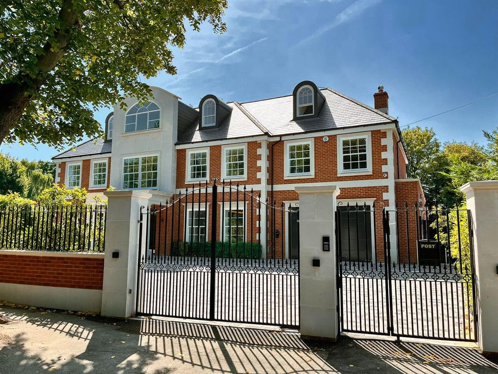 8 bed detached house for sale in Sylvan Avenue, Emerson Park