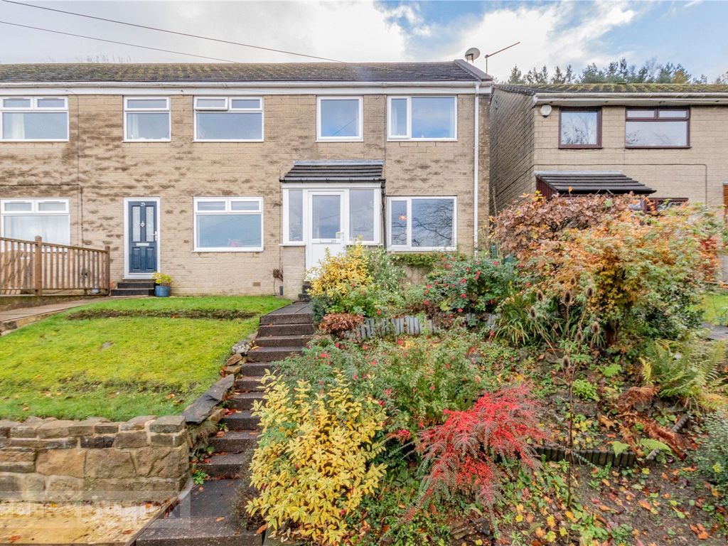 3 bed end terrace house for sale in Slant Gate, Linthwaite