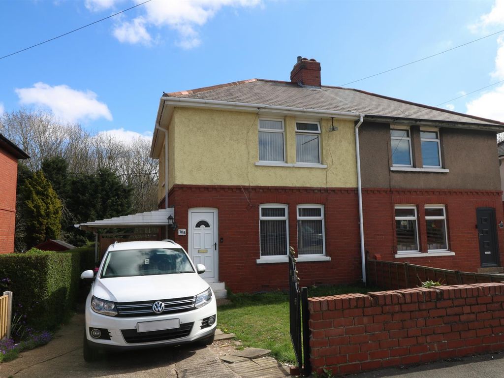 3 bed semidetached house for sale in Highfield Park, Maltby, Rotherham