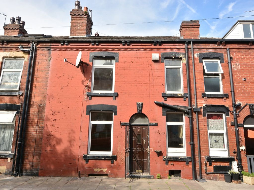 1 bed terraced house for sale in Lascelles Mount, Leeds, West Yorkshire