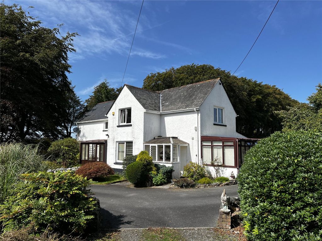 4 bed detached house for sale in Heathfield, Tavistock, Devon PL19, £