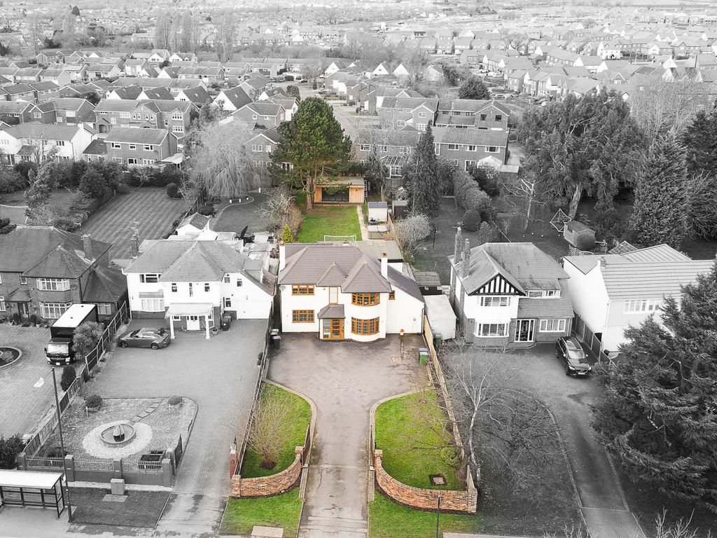 6 bed detached house for sale in The Long Shoot, Nuneaton CV11 Zoopla