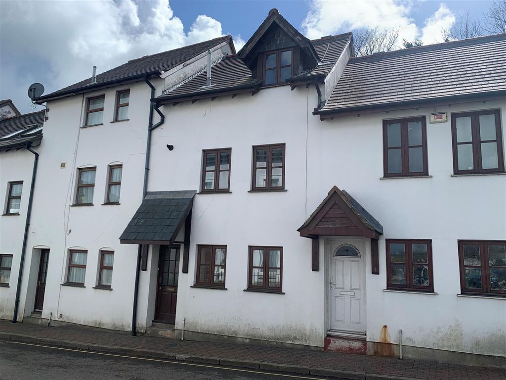 3 bed property for sale in Exeter Court, Exeter Street, Launceston PL15