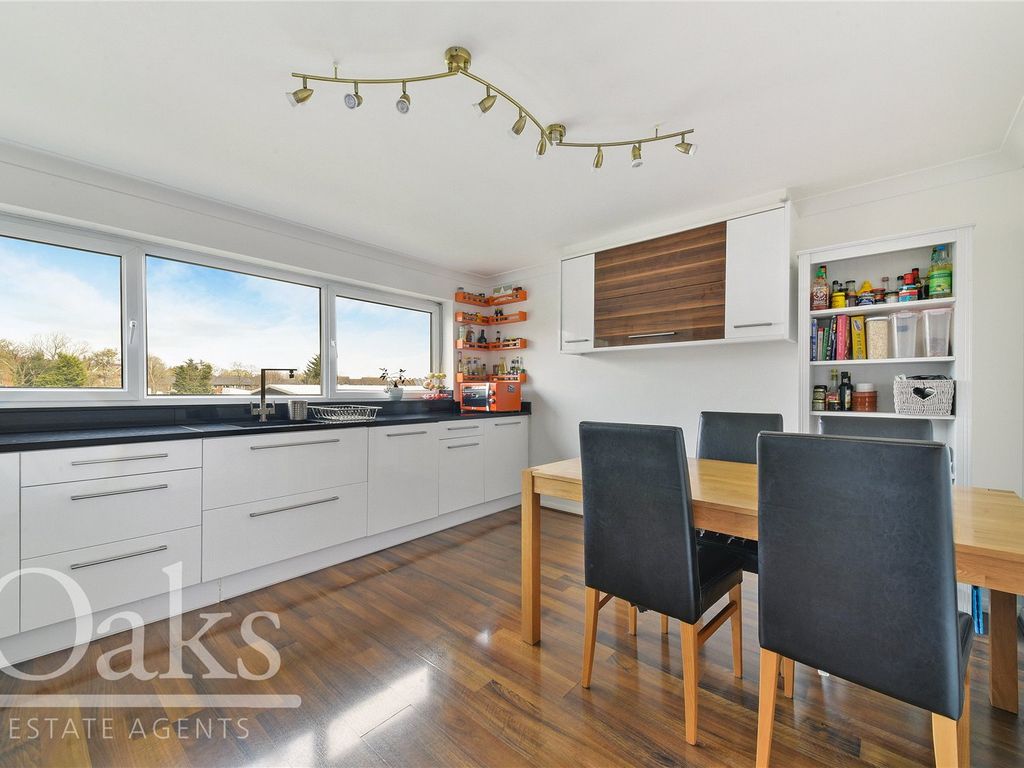 3 bed terraced house for sale in Sylvan Road, London SE19, £600,000