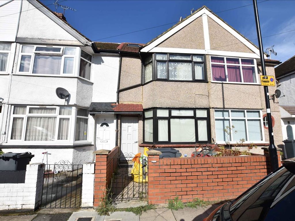 2 bed terraced house for sale in Saxon Avenue, Feltham, Middlesex TW13