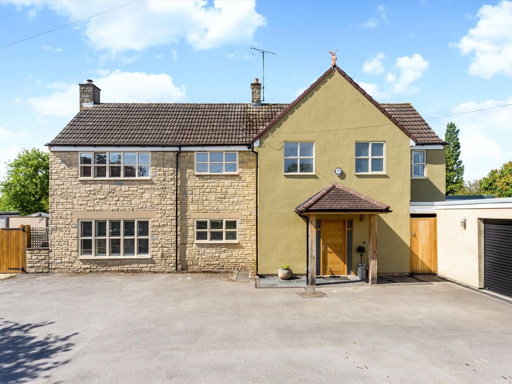 5 bed detached house for sale in Badgeworth Lane, Badgeworth