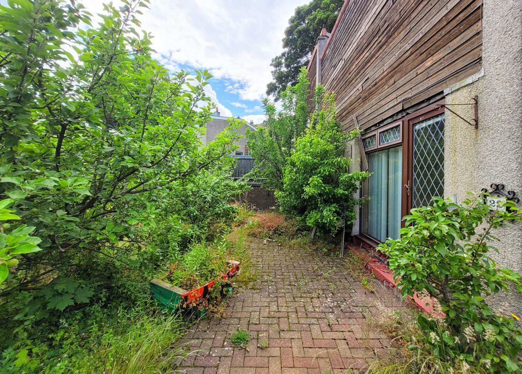 1 bed end terrace house for sale in 22 The Glebe, Kirkliston EH29, £