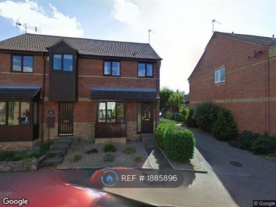 2 bed semidetached house to rent in Fletcher Way, Acle, Norwich NR13