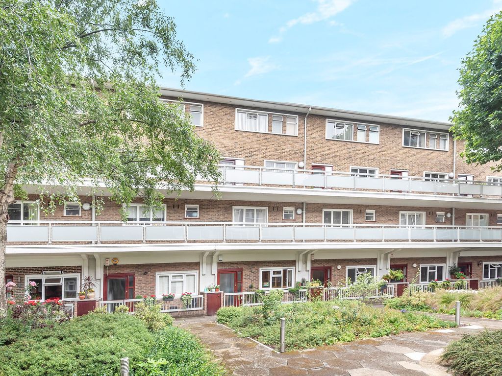 3 bed flat to rent in Renfrew Road, Dryden Court Renfrew Road SE11, £