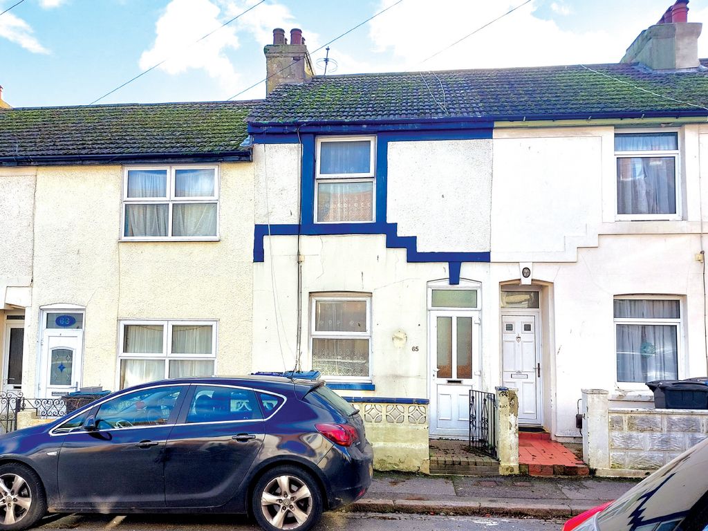 2 bed terraced house for sale in Lowther Road, Dover CT17, £70,000 Zoopla