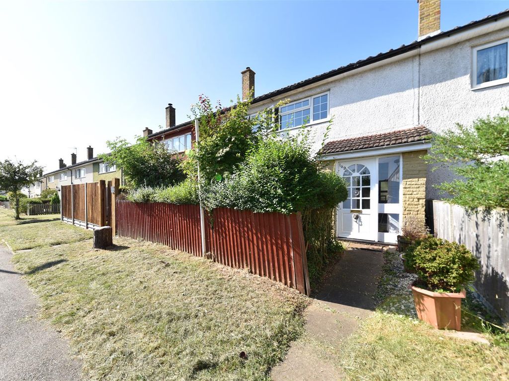 3 bed terraced house for sale in Bronte Paths, Stevenage SG2, £310,000