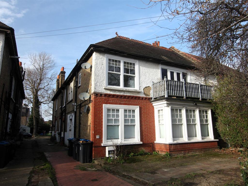 2 bed flat for sale in Mitcham Park, Mitcham CR4, £309,950 Zoopla