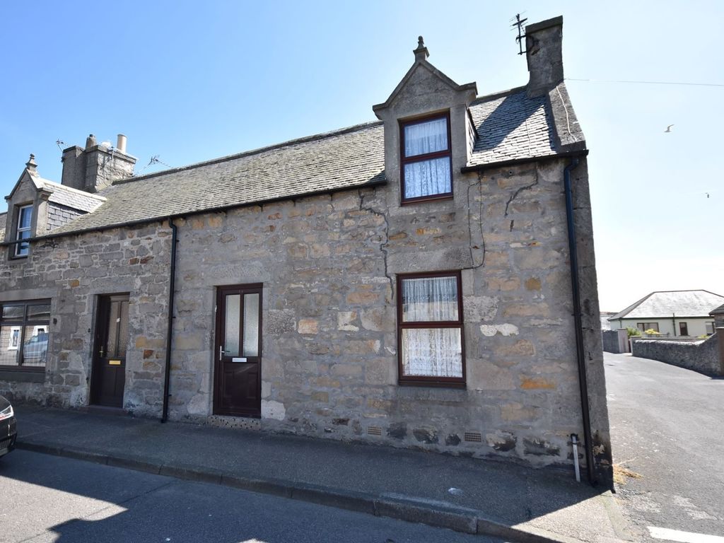 3 bed end terrace house for sale in Macduff Street, Lossiemouth IV31