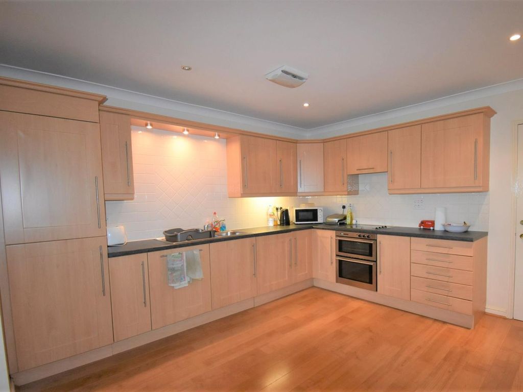 1 bed flat to rent in Sandbach Road, Rode Heath, StokeOnTrent ST7, £