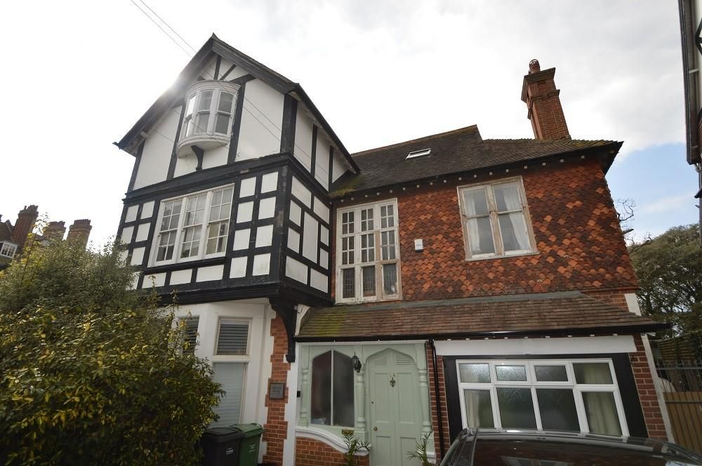 Room to rent in Pevensey Road, St Leonards On Sea, East Sussex TN38, £