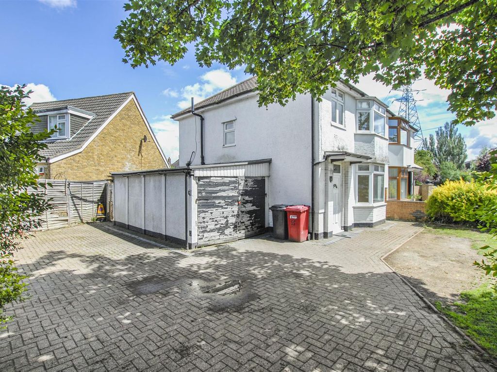 3 bed semidetached house for sale in Stoke Poges Lane, Slough SL1 Zoopla