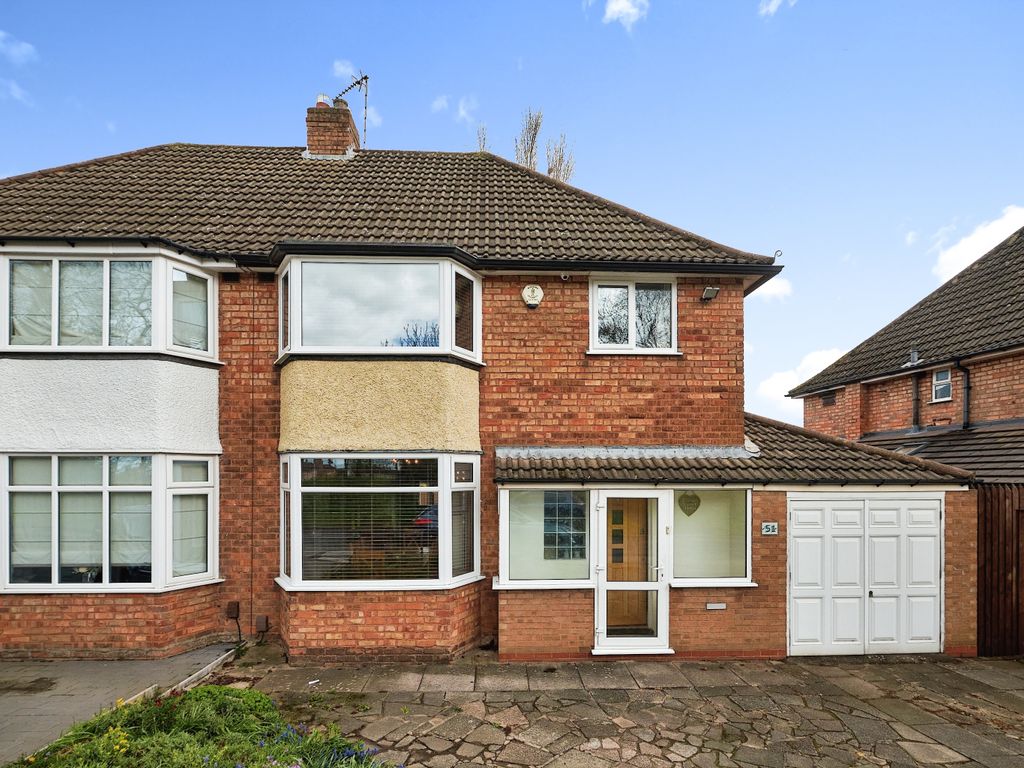 3 bed semidetached house for sale in Chestnut Drive, Birmingham B36 Zoopla