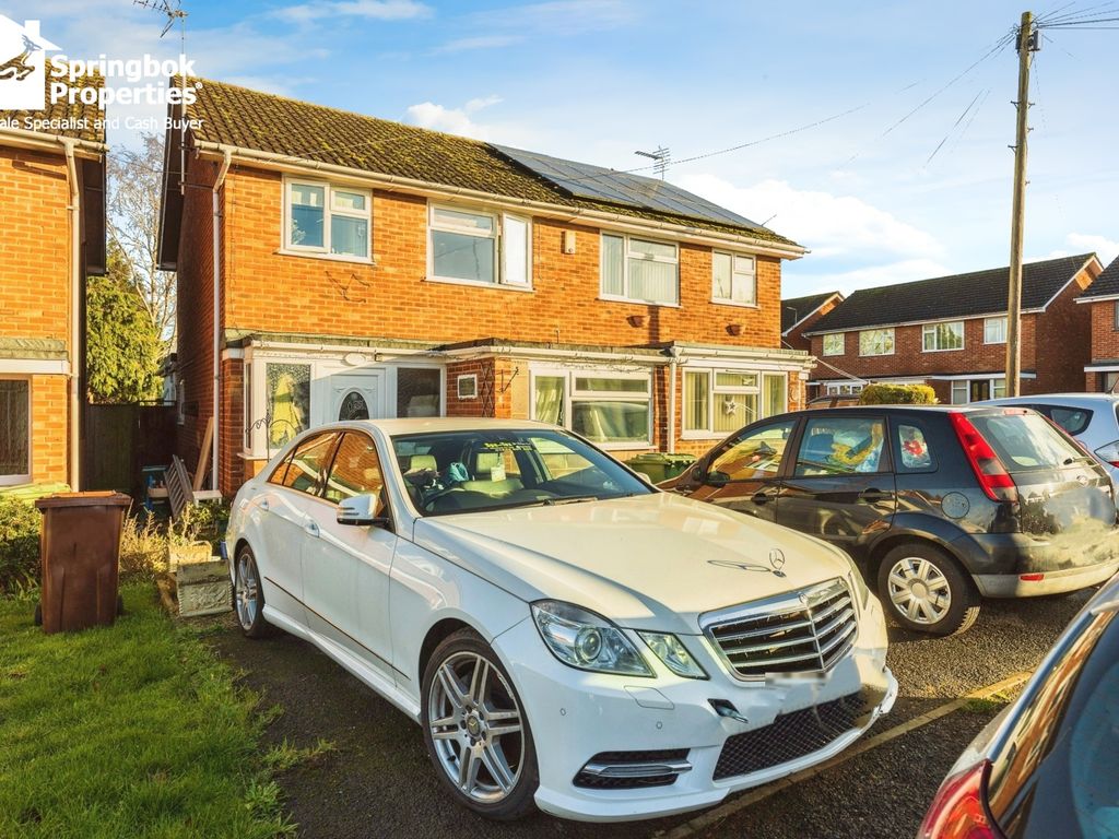 3 bed semidetached house for sale in Beaumont Drive, Cheltenham, Gloucestershire GL51, £250,000