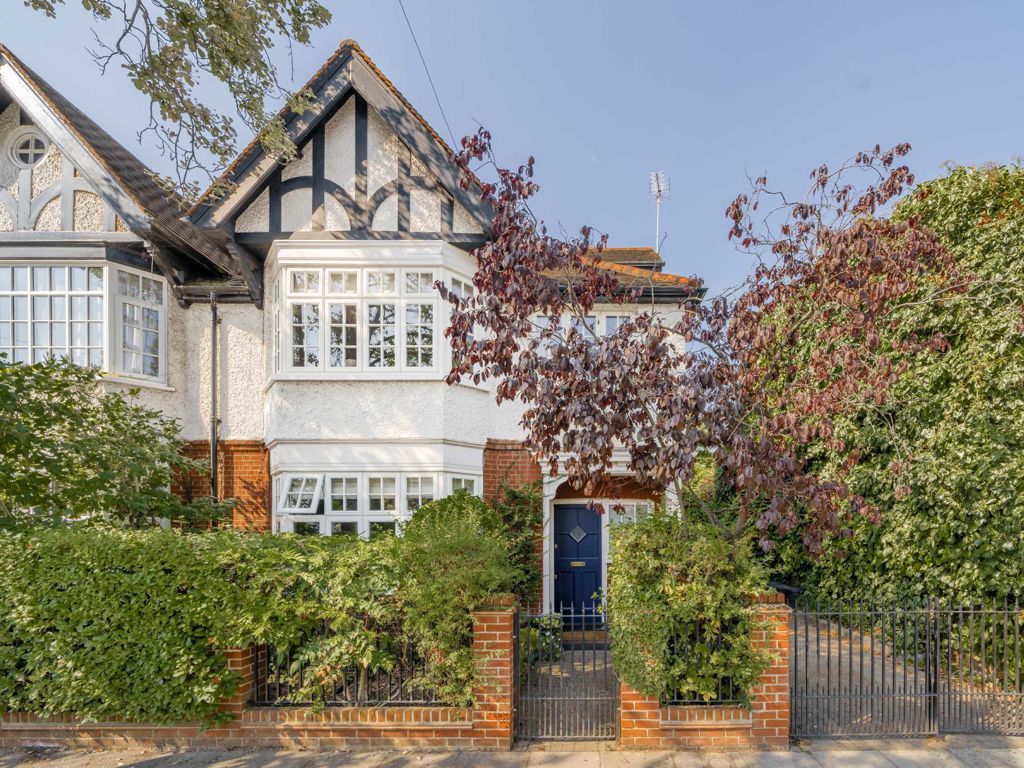 6 bed semidetached house for sale in Tennyson Avenue, Twickenham TW1