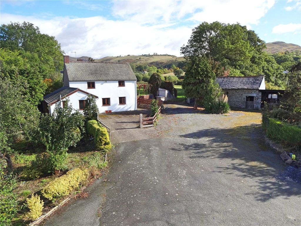 3 bed detached house for sale in Churchstoke, Montgomery, Powys SY15