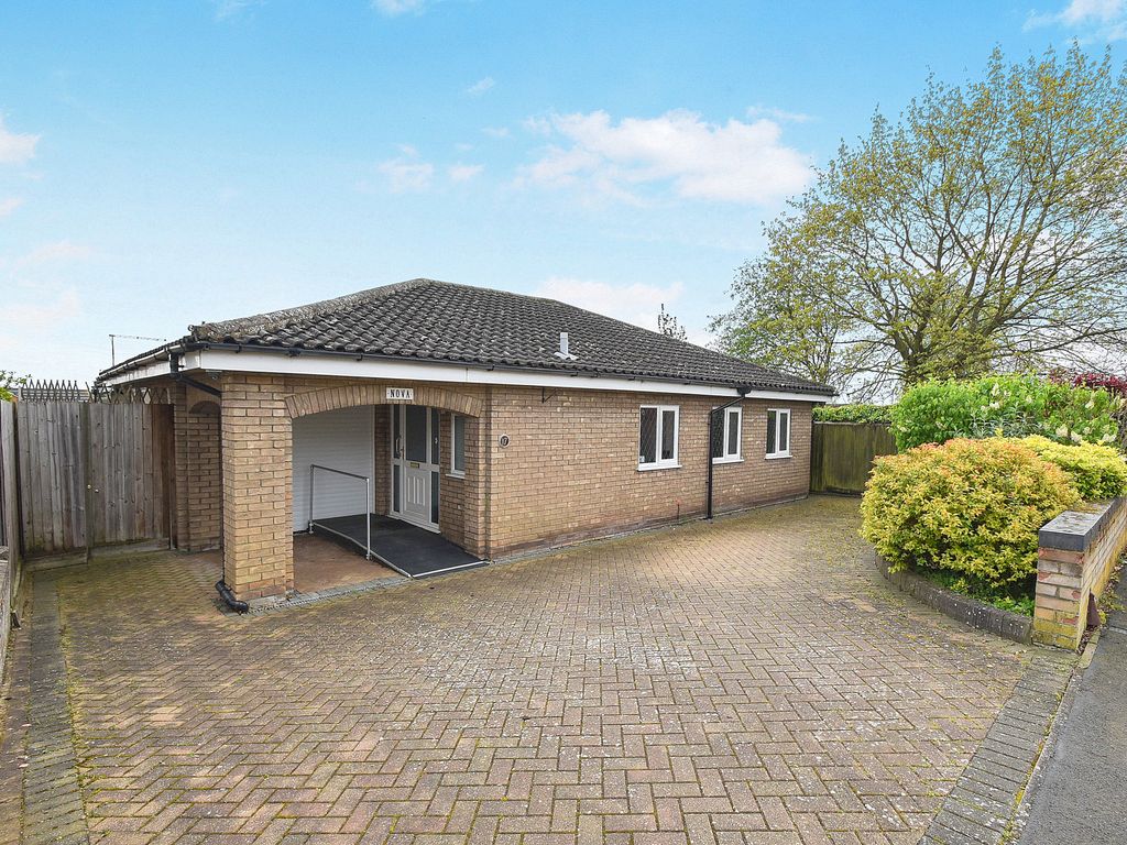 3 bed detached bungalow for sale in Culloden Close, Eaton Ford, St