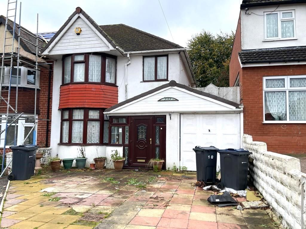 3 bed property for sale in Fell Grove, Handsworth, Birmingham B21, £