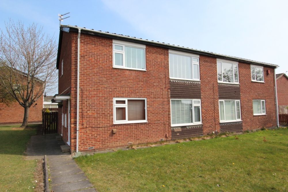 2 bed flat to rent in Addington Dr, Hadrian Park, Wallsend. 9Qh. NE28, £750 pcm Zoopla