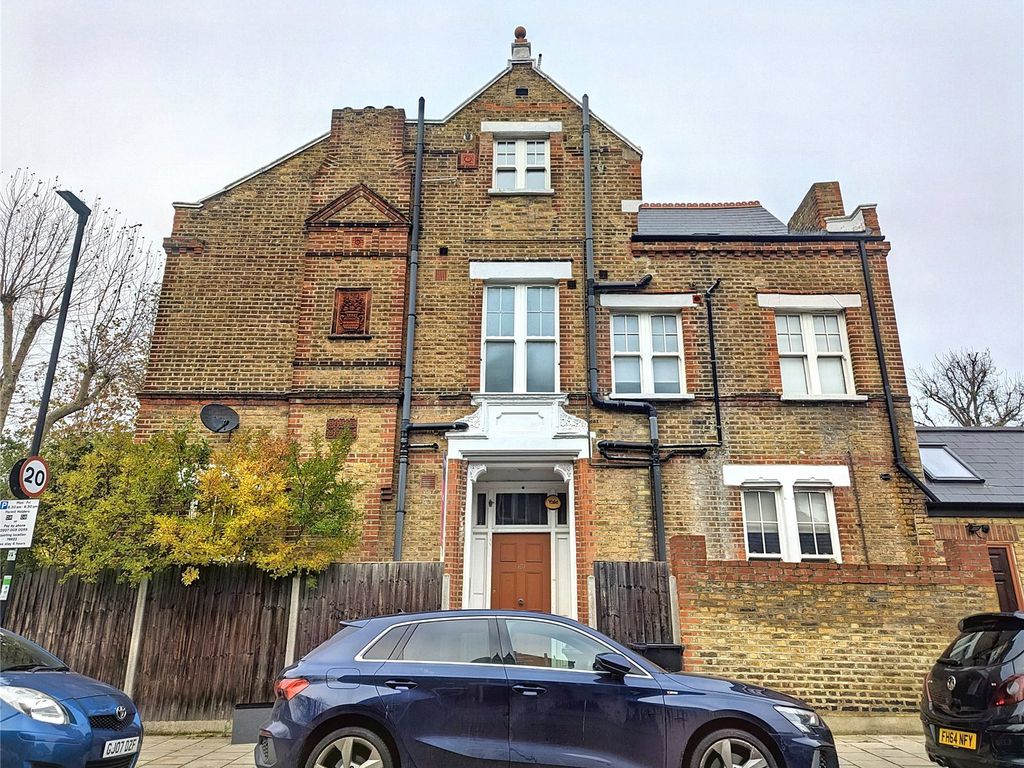 1 bed flat to rent in Kings Avenue, Clapham, London SW4, £1,750 pcm
