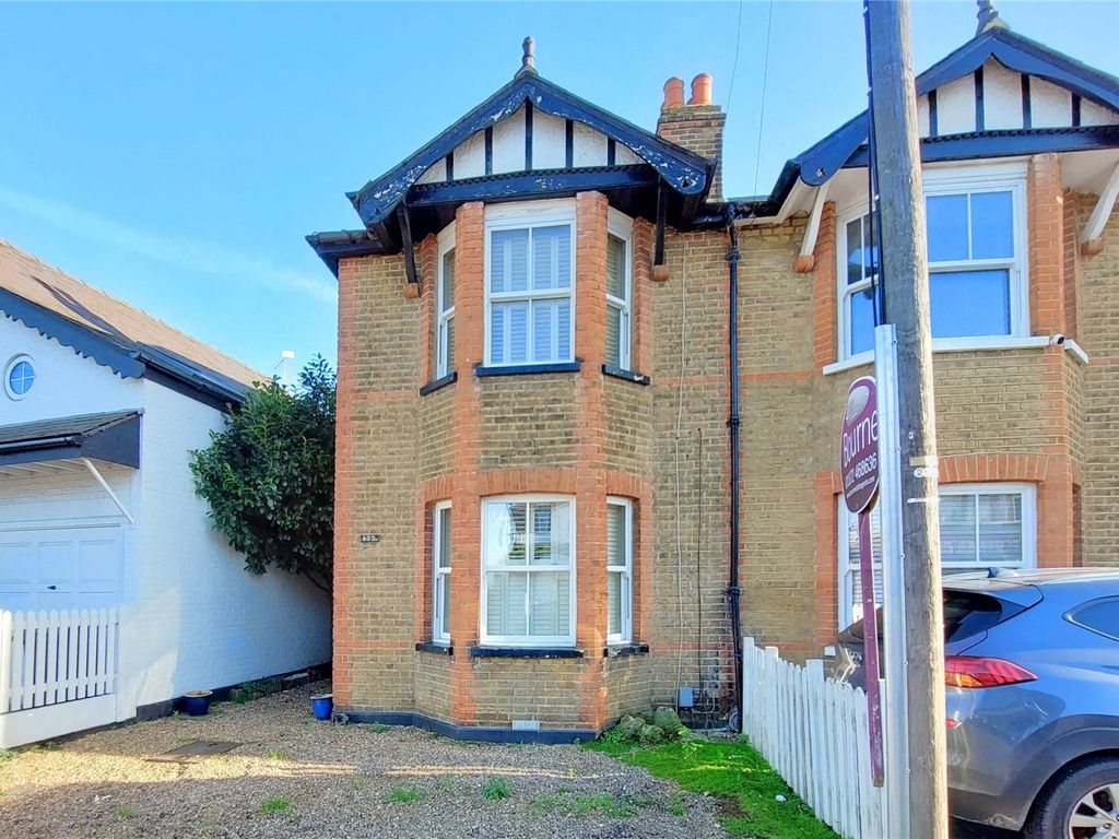 3 bed semidetached house for sale in Molesey Road, Hersham, WaltonOn