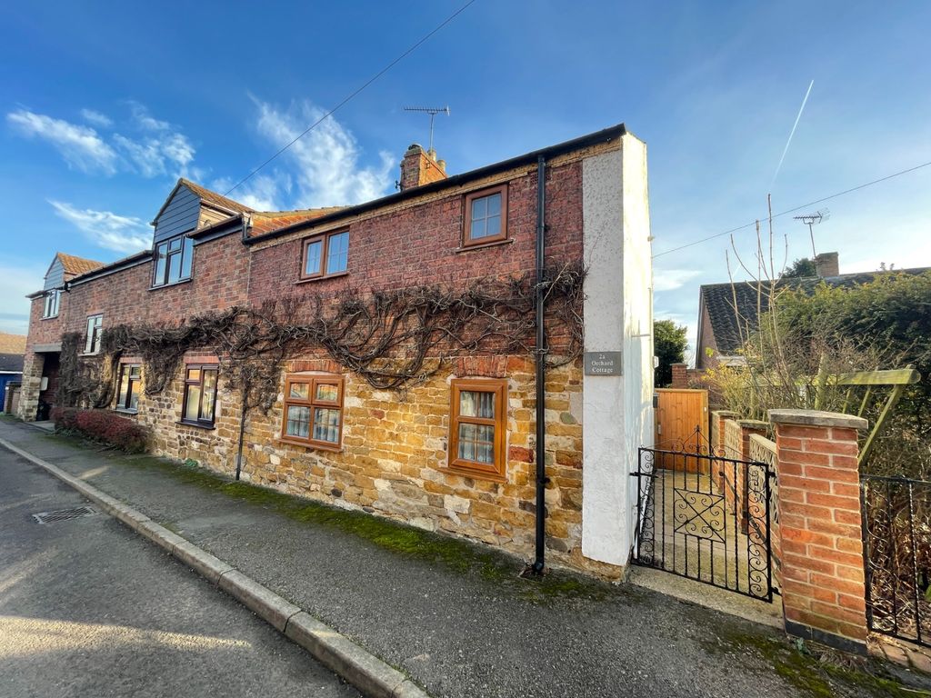 2 bed cottage for sale in New Road, Burton Lazars LE14 Zoopla