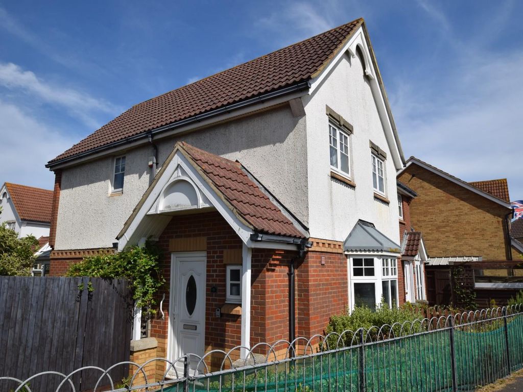 3 bed semidetached house for sale in Solomons Close, Eastbourne BN23