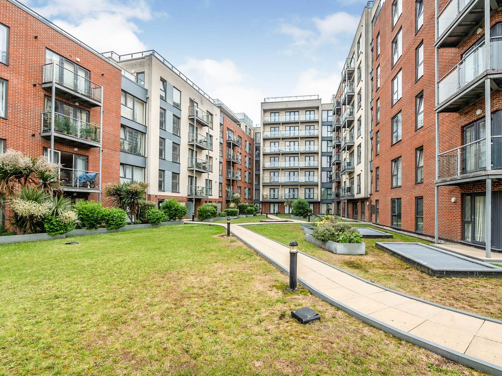 1 bed flat for sale in Midland Road, Hemel Hempstead HP2 Zoopla