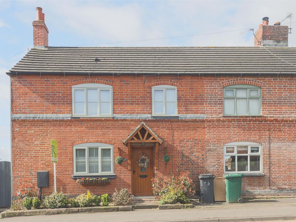 2 bed cottage for sale in Main Street, Overseal, Swadlincote DE12 Zoopla