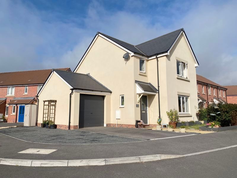 3 bed detached house for sale in Beacon Close, Bathpool, Taunton TA2