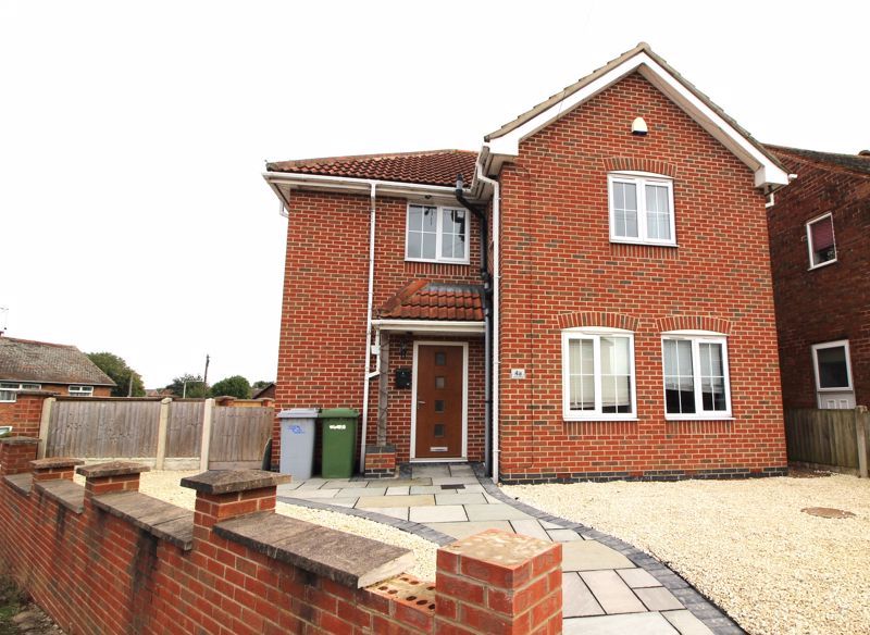3 bed detached house for sale in Lime Tree Road, Ollerton, Newark NG22, £220,000 Zoopla