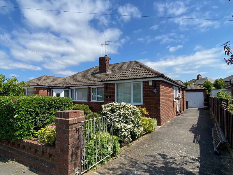 2 bed semidetached bungalow for sale in Langdale Close, Thornton