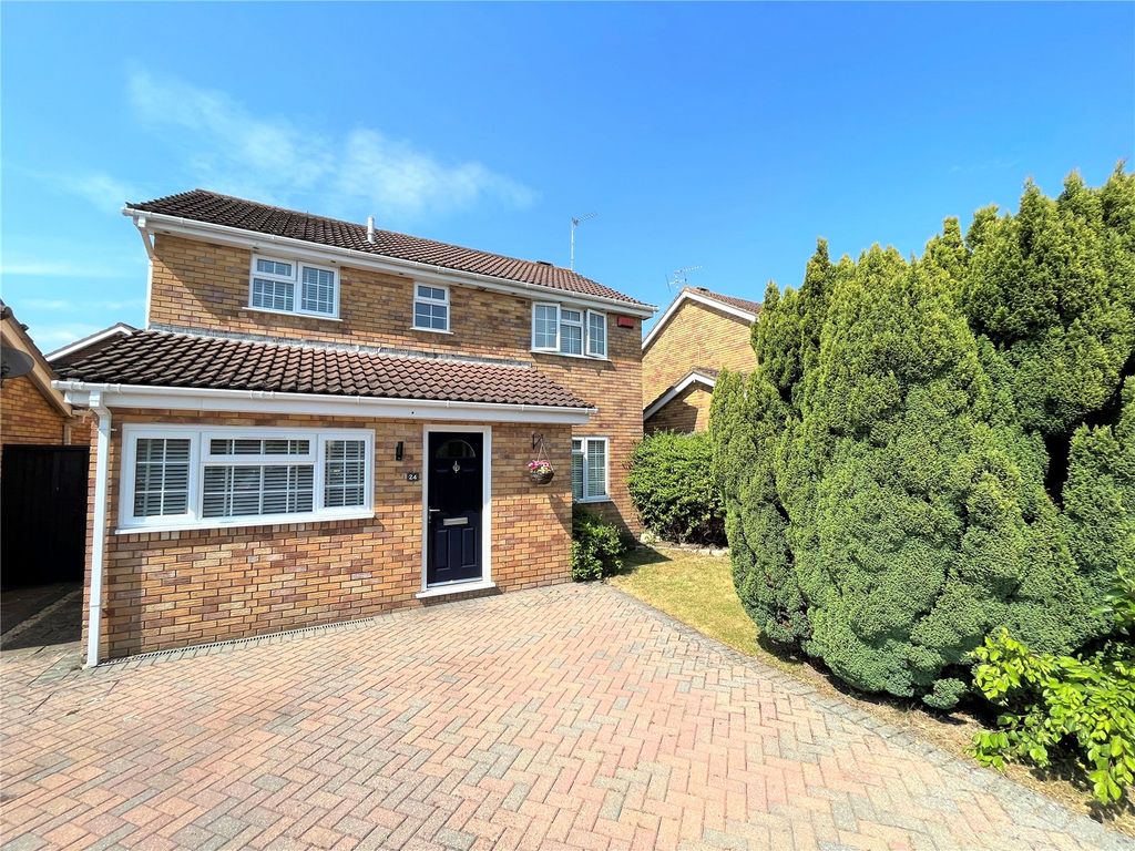 4 bed detached house for sale in Pelican Mead, Hightown, Ringwood