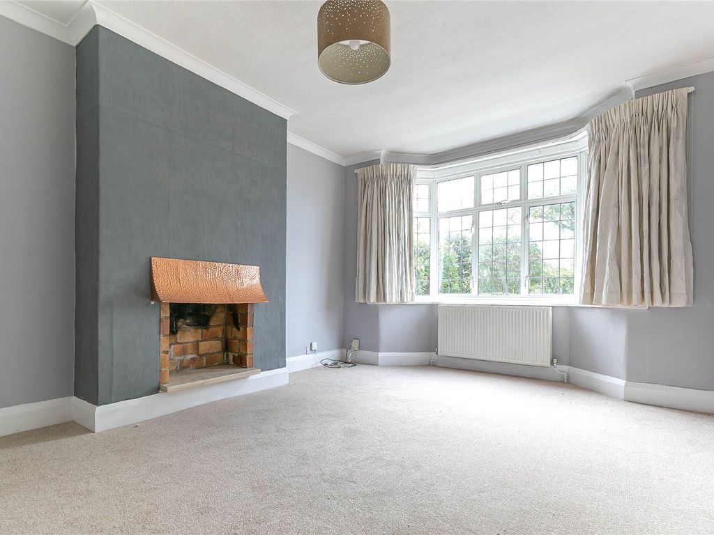 3 bed semidetached house to rent in The Crescent, Henleaze, Bristol