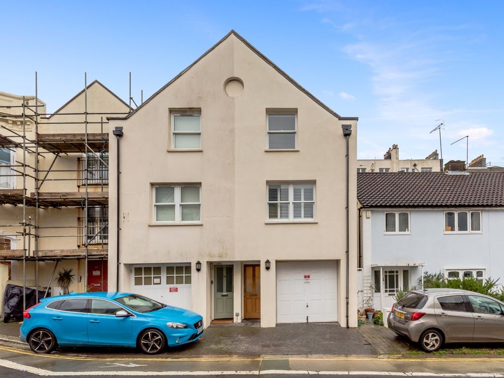 Saint John's Road, Hove BN3  