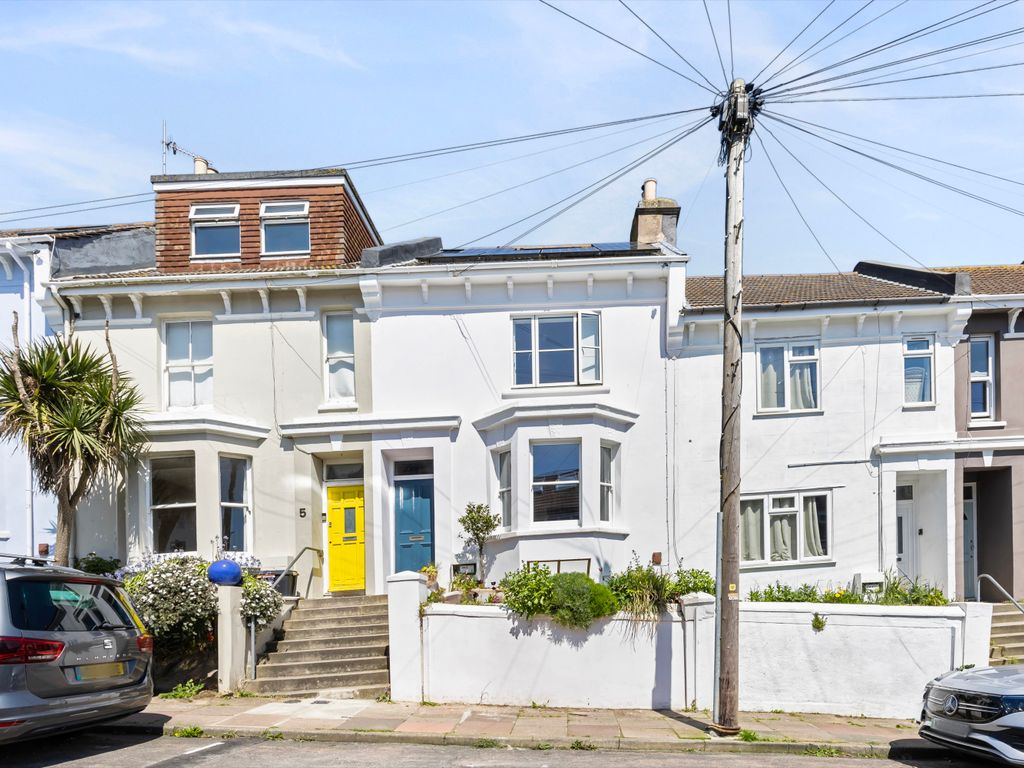 4 bed terraced house for sale in Cuthbert Road, Brighton BN2, £750,000 Zoopla