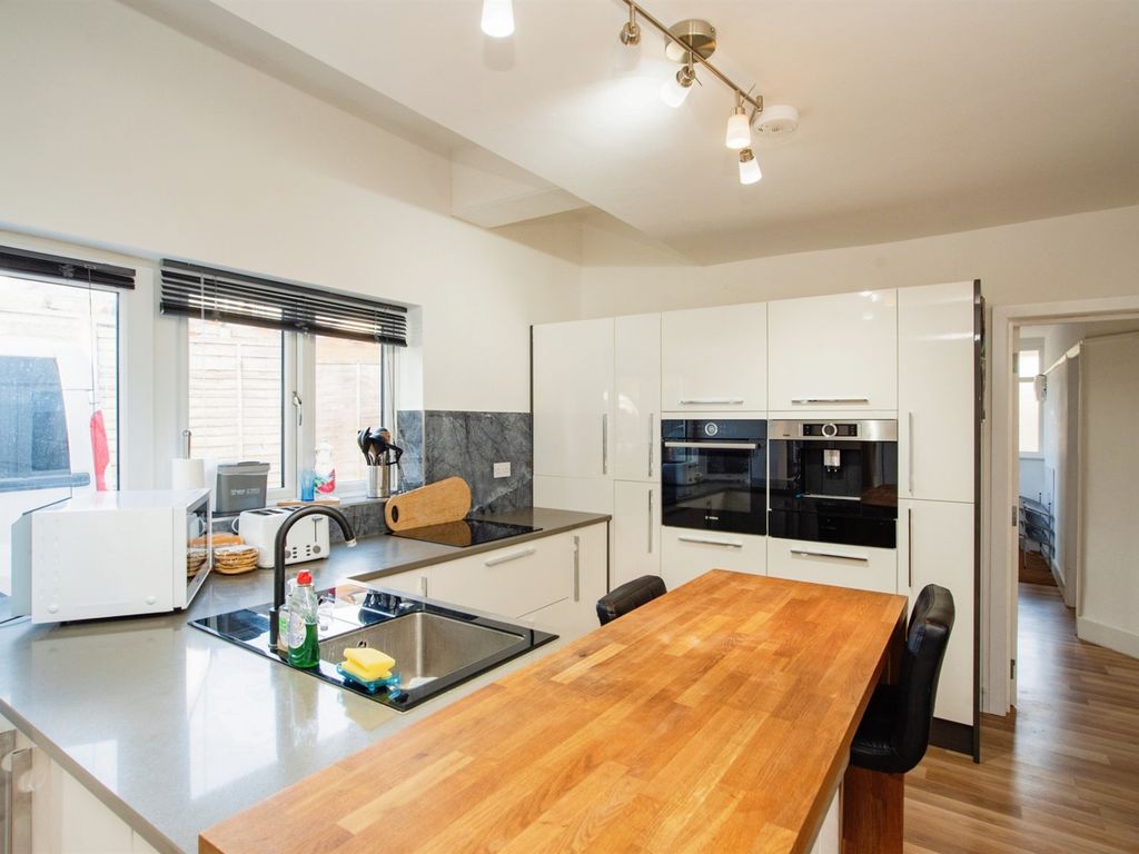 Garston Lane, Garston, Watford WD25