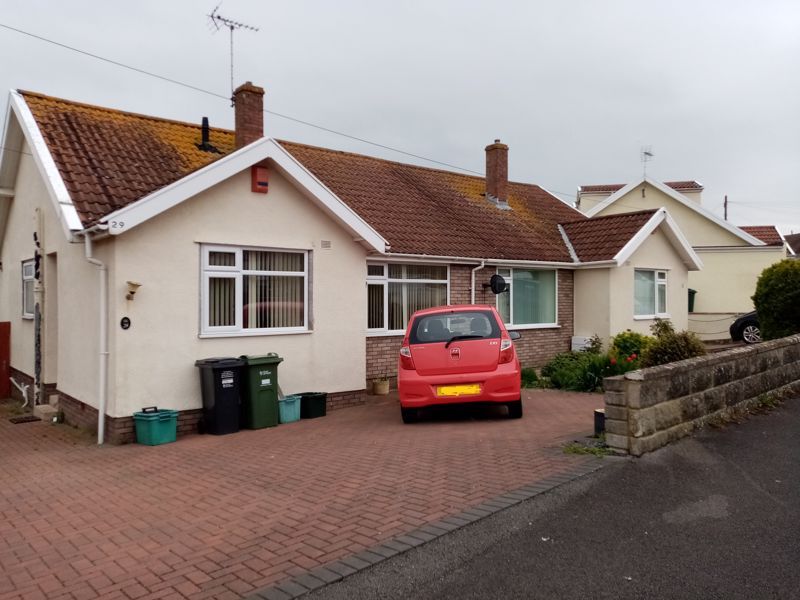 2 bed semidetached bungalow to rent in South Lawn, Locking Village