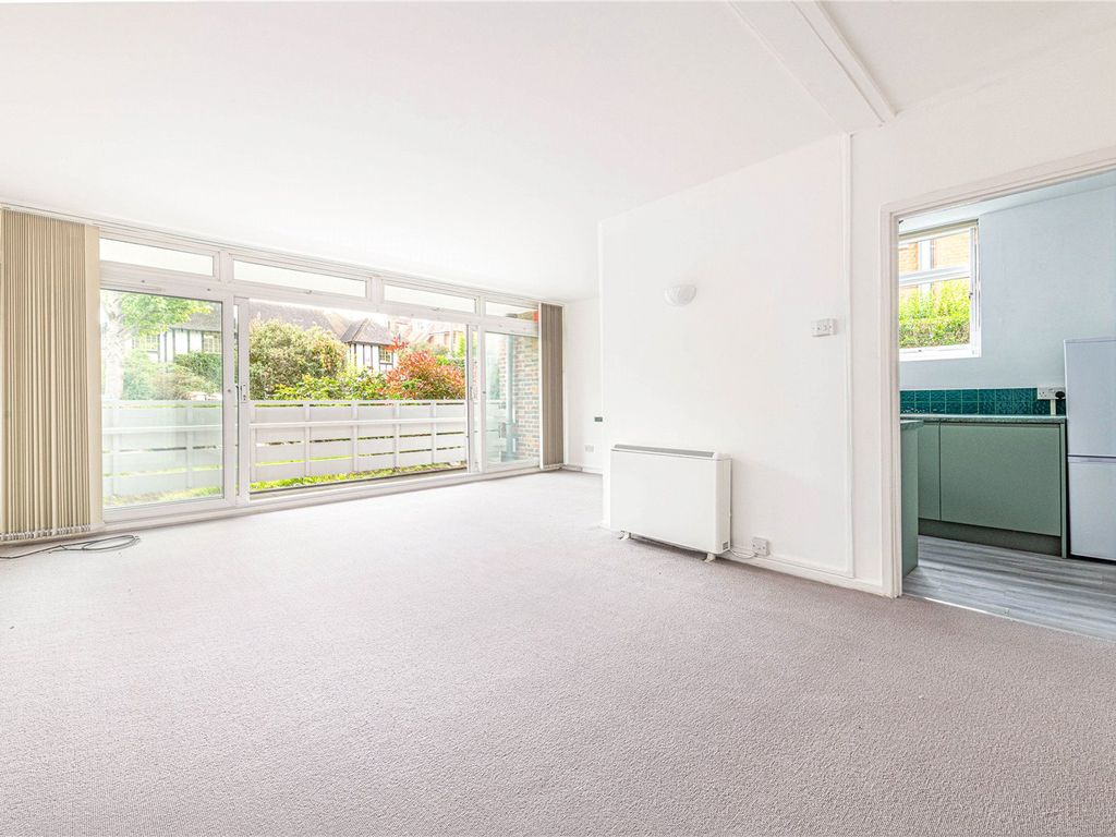 2 bed flat to rent in Keswick Road, London SW15 Zoopla