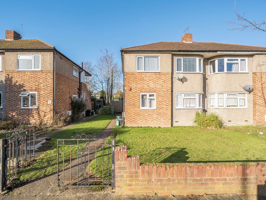 2 bed for sale in Transmere Road, Petts Wood BR5, £325,000