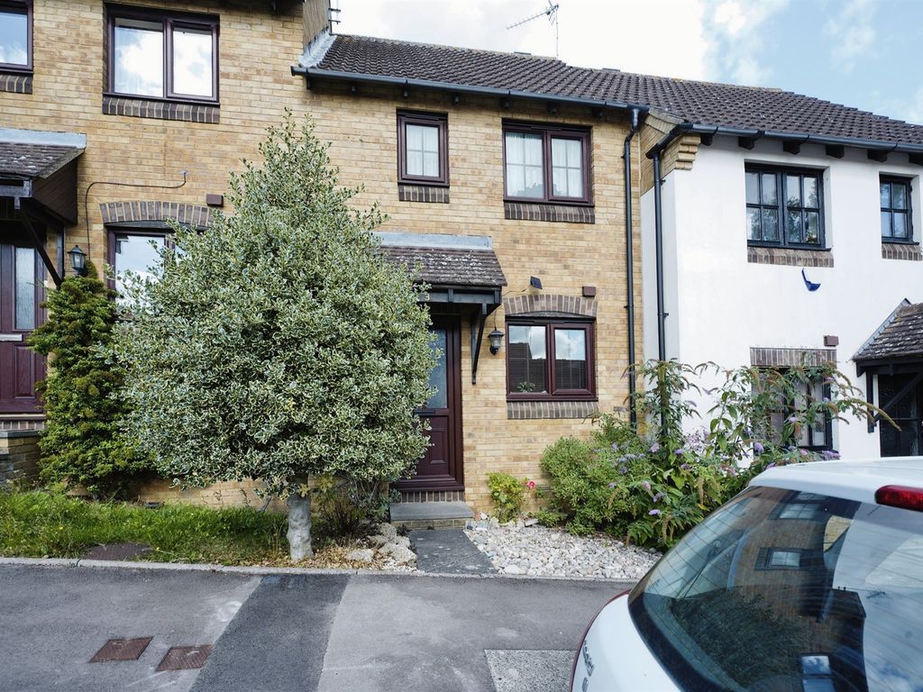 2 bed for sale in Chennells Close, Hitchin SG4, £160,000